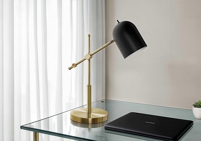 AURELION TASK™ – MODERN BRASS TABLE LAMP – I 9766